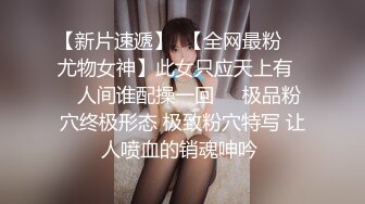 下面妈妈不给射，射在嘴巴上，老妈受精了，一堆精液含在嘴里！