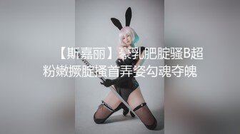  大奶黑丝颜值不错的小骚妻跟小哥在家激情啪啪，全程露脸深喉大鸡巴让小哥各种体位狂插