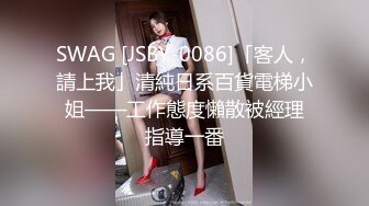 女上位 省力气 大姐在看电视