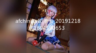 澡堂子内部员工偷窥白白嫩嫩的少妇洗澡换衣服