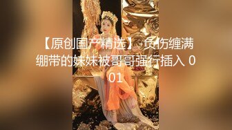 少妇发情，逼逼都干黑了，还不满足，真给力，完美露脸