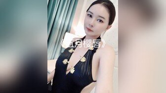 站街女探花村长下午城中村小巷找小姐吃快餐挑了两个年纪较年轻的玩玩