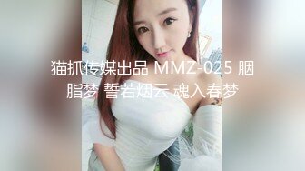 小女仆抽脸女上，大屁股都被我打出巴掌印了